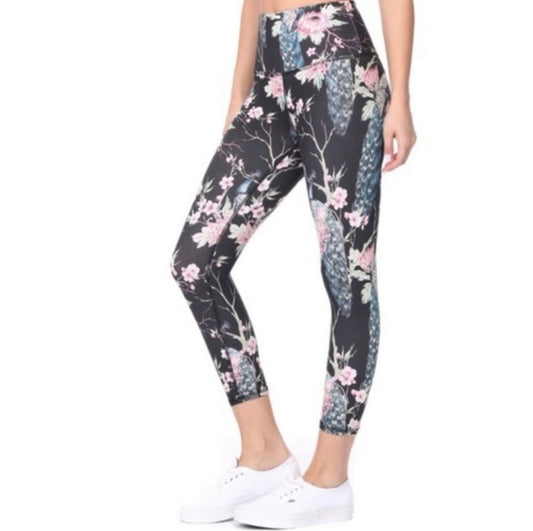 EVOLUTION AND CREATION  High Waisted - Cropped Length Leggings